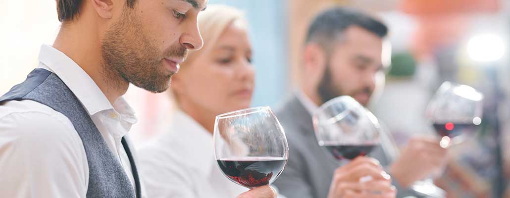 How to Identify the Characteristics of Wine: A Guide for Wine Lovers